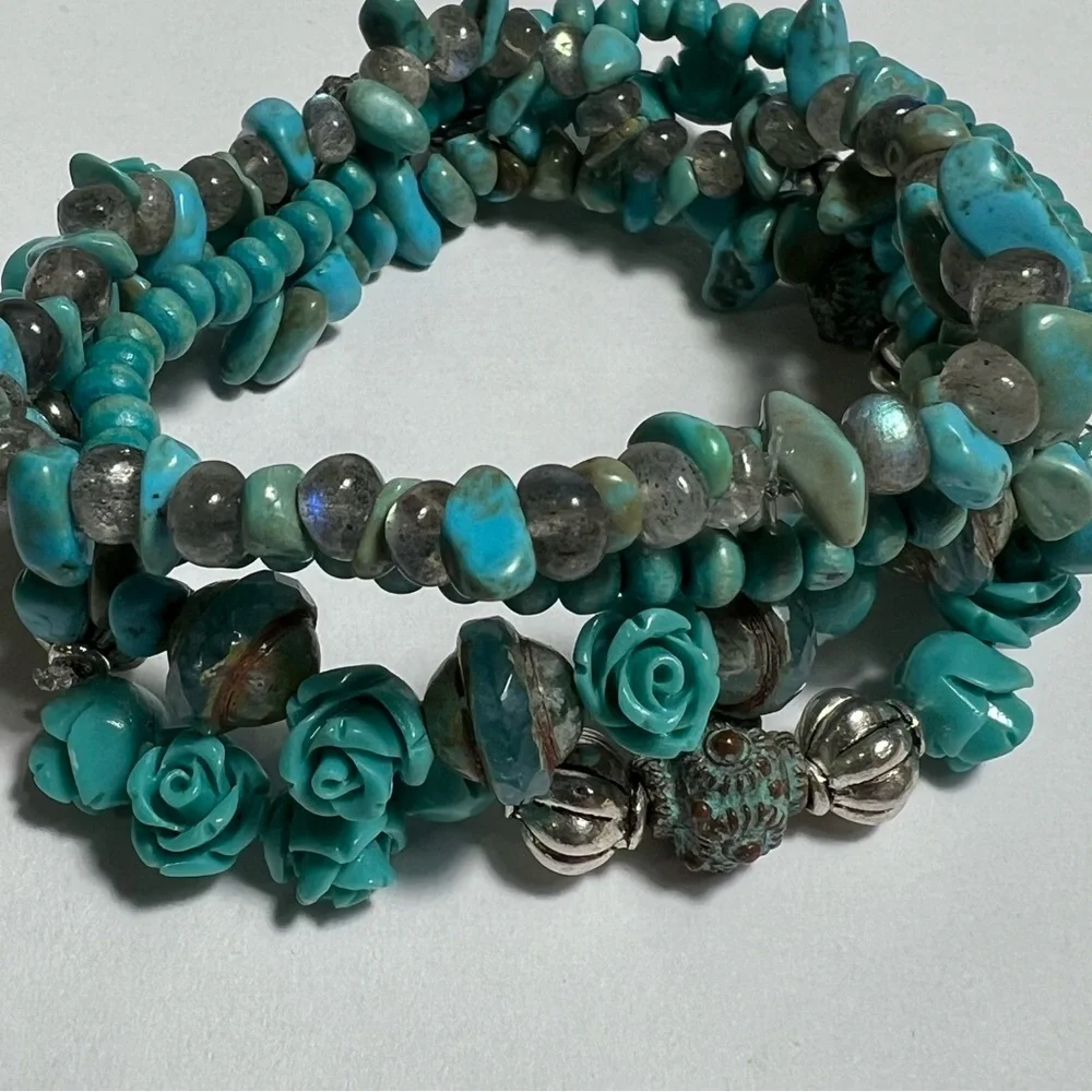 TURQUOISE and LABRADORITE handmade bracelets. Breaded stretchy stackable blue